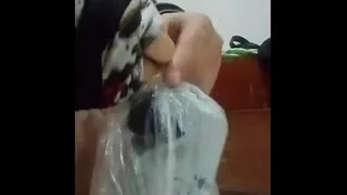 FAZENDO UM CONSOLO COM UM DESODORANTE E UMA MEIA