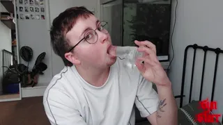 Syn Starr's mouth becomes temple for endless cock worship