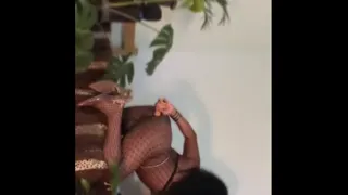 estava entediada e resolvi brincar um pouco com meu corpinho