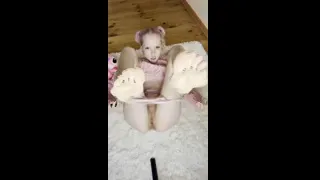 Im wet and begging for your cock 💘