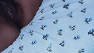 Nalgona montando en mañanero - porno casero