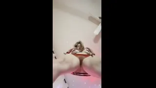 Tina Bubble Catches Pussy With Sneaky Uptake