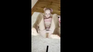 Im wet and ready for your cock 🥵