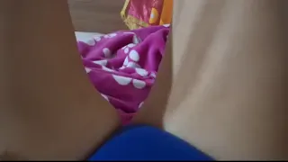 Me desperté con ganas después de mi regla y no aguanto mis ganas quiero un pene