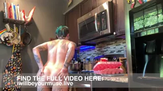 Farting While Baked Cupcakes Naked