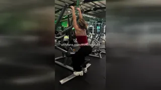 Tight Teen Squirts Like Crazy on TikTok Live!