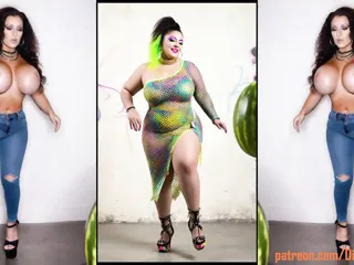 High Heels Smash Melons
