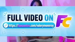 girl masturbates in her living room