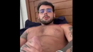 FUMANDO E BATENDO UMA ATE GOZAR