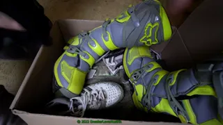 Cutting and cumming on dirty adidas and mx boots