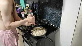 Home cooking lights up forbidden pussy fantasy