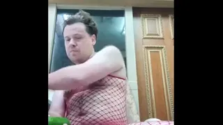 I cum with a plastic bottle in my ass, pour fresh cum right into my mouth, spit hot cum on a dildo and fuck my anal with it! My cum is in my mouth and in my ass!