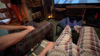I invited my straight friend over, turned on porn and got him to jerk off with me.✊🍆💦✊🍆💦