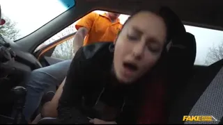 She is 18 and more interested in fucking than driving - Fake Driving School