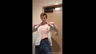I got so horny I couldn't help myself...