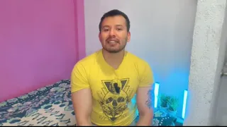 El Daddy de mi mejor amigo me folla con sus 18 cm mientras mi amigo no esta en casa ! Relato sexual