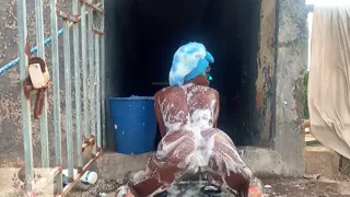 Teenage boy sneaking n watching me while I bath...so ill give him a show!! Twerking my juicy FAT ASS!!