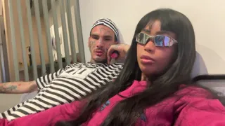Ela pediu pra colocar a camisinha mas na verdade queria foder no pelo porque é mais gostoso