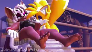 Femboy Fox Sucking Rouge's Dick