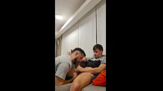 la mejor mamada que puedo recibir cuando llego a casa