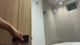 Venezuelan Model Plays with Huge Cock Make Sure You're All Alone to See the End