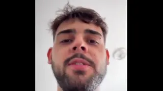Vem ficar em baixo dos pés do teu macho