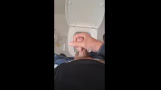 Eric Knox thrills in raw handjob passion