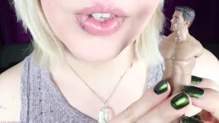Giantess Kisses And I Love You's - TRAILER