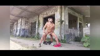 OS OPERARIOS PEGARAM PESADO NA HORA DO ALMOÇO FUDEU O COLEGA PASSIVO E GOZOU NO RABO DO BRANQUELO